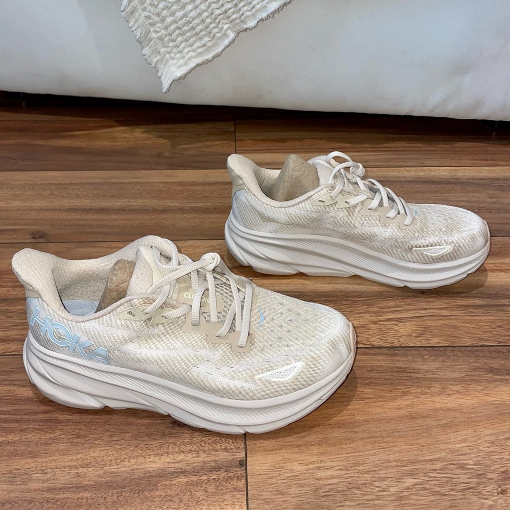 New Hoka Clifton 9 running Shoes